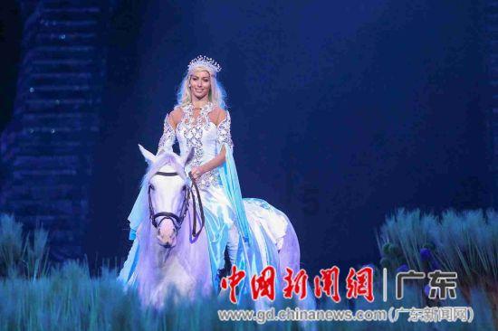 三次起飞扣篮!齐麟29分5三分球,新疆男篮战胜山东
